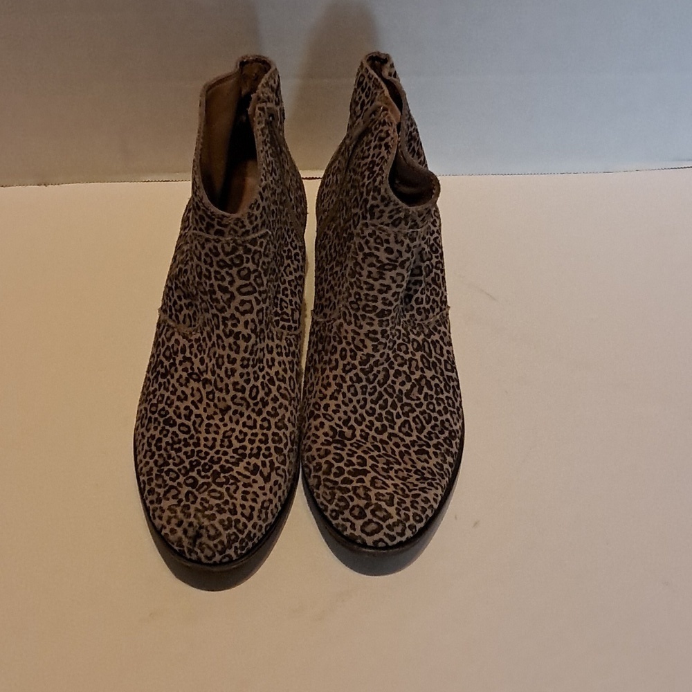 Lucky Brand Belia Ankle Bootie Size 7.5 Animal Print Cheetan Leather Suede
